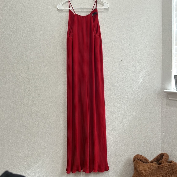 Zara Red Oversized Flowy Pleated High Neck Sleeveless Jumpsuit Size Small - Picture 5 of 16